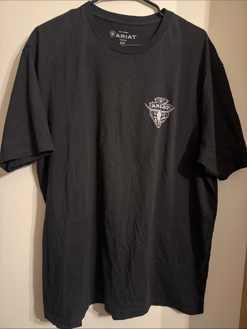 Ariat Black Short-Sleeve Crew T-Shirt with Chest Crest